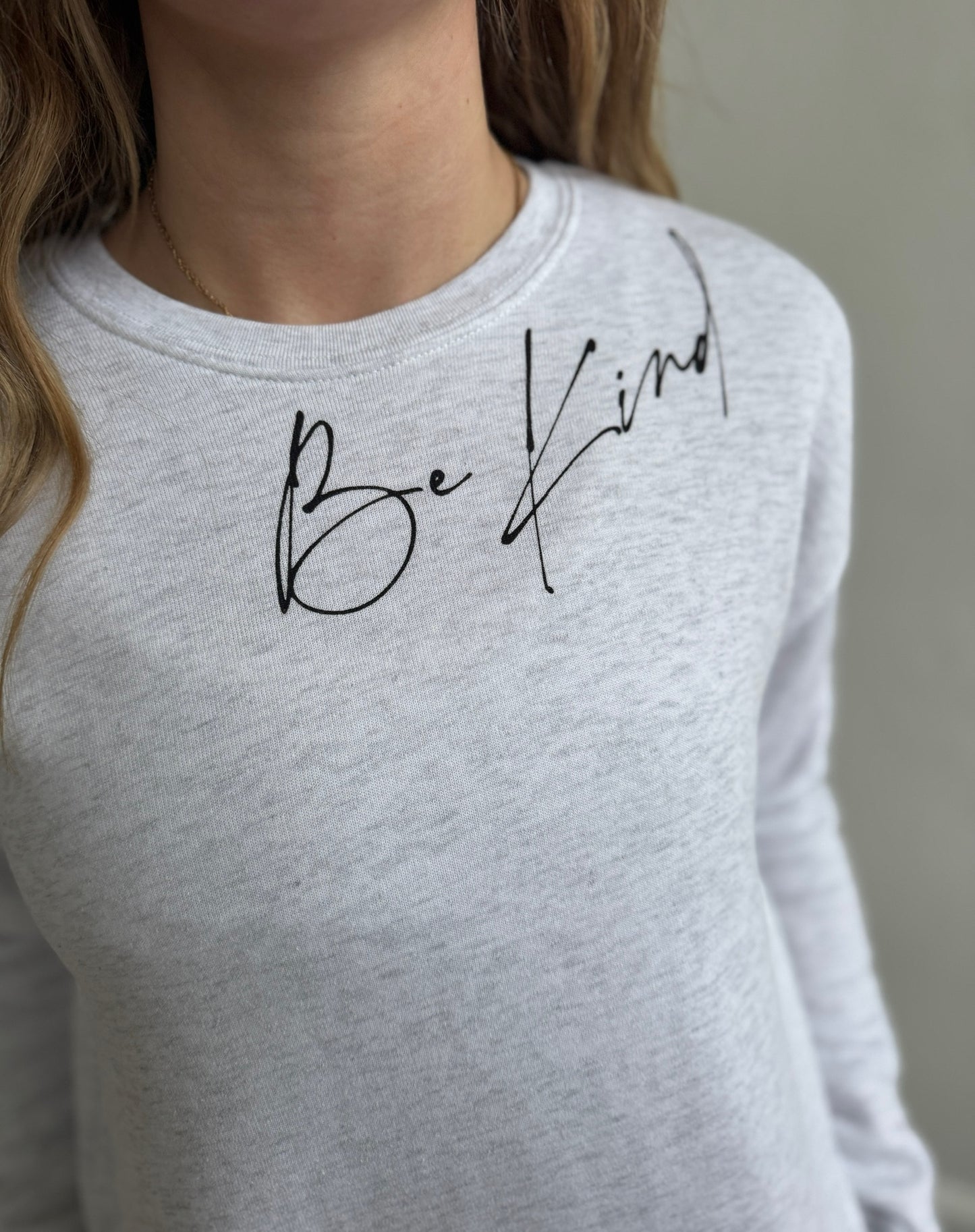 Be Kind Graphic Sweatshirt - White Heather