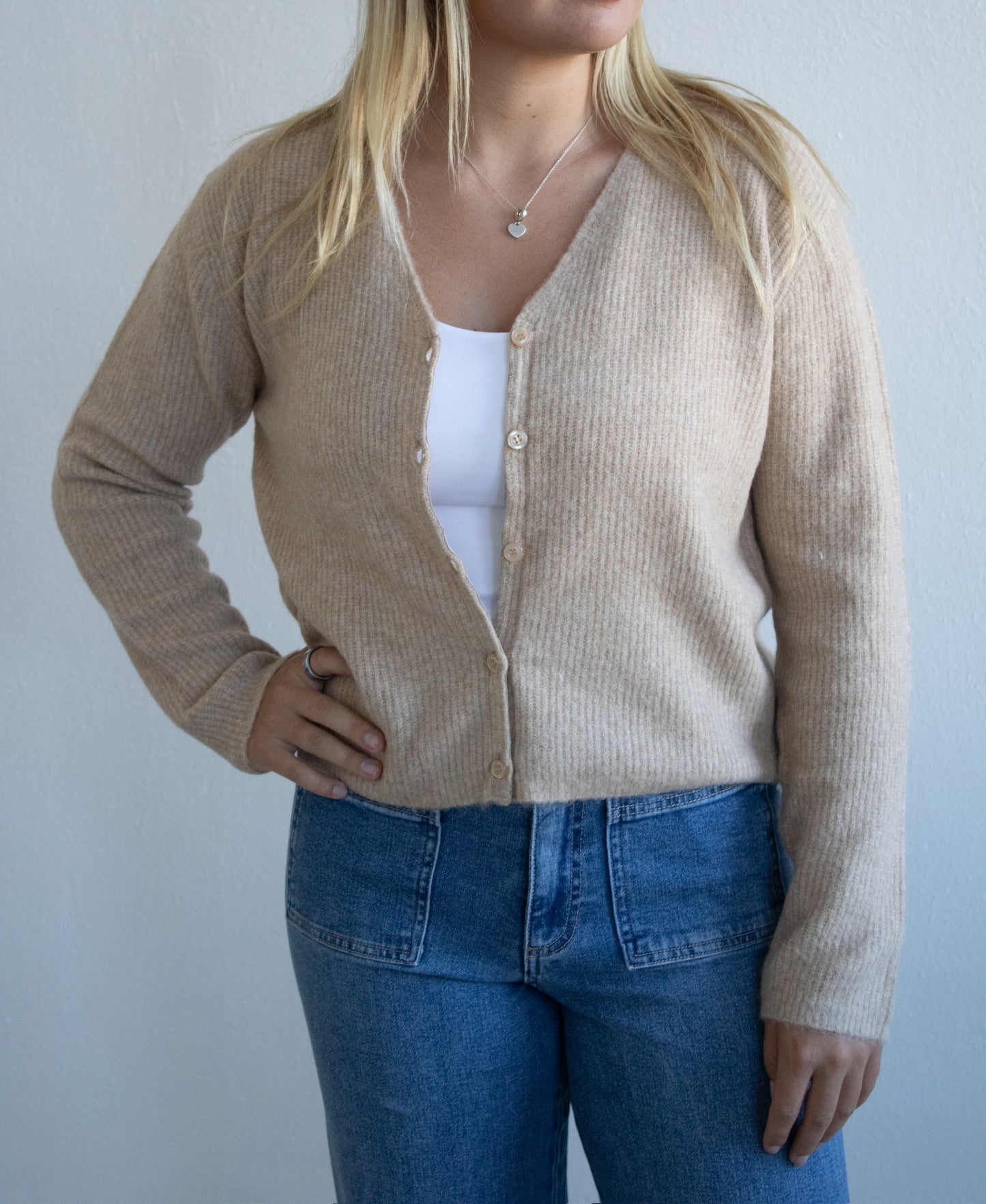 Emile Cardigan - Biscuit