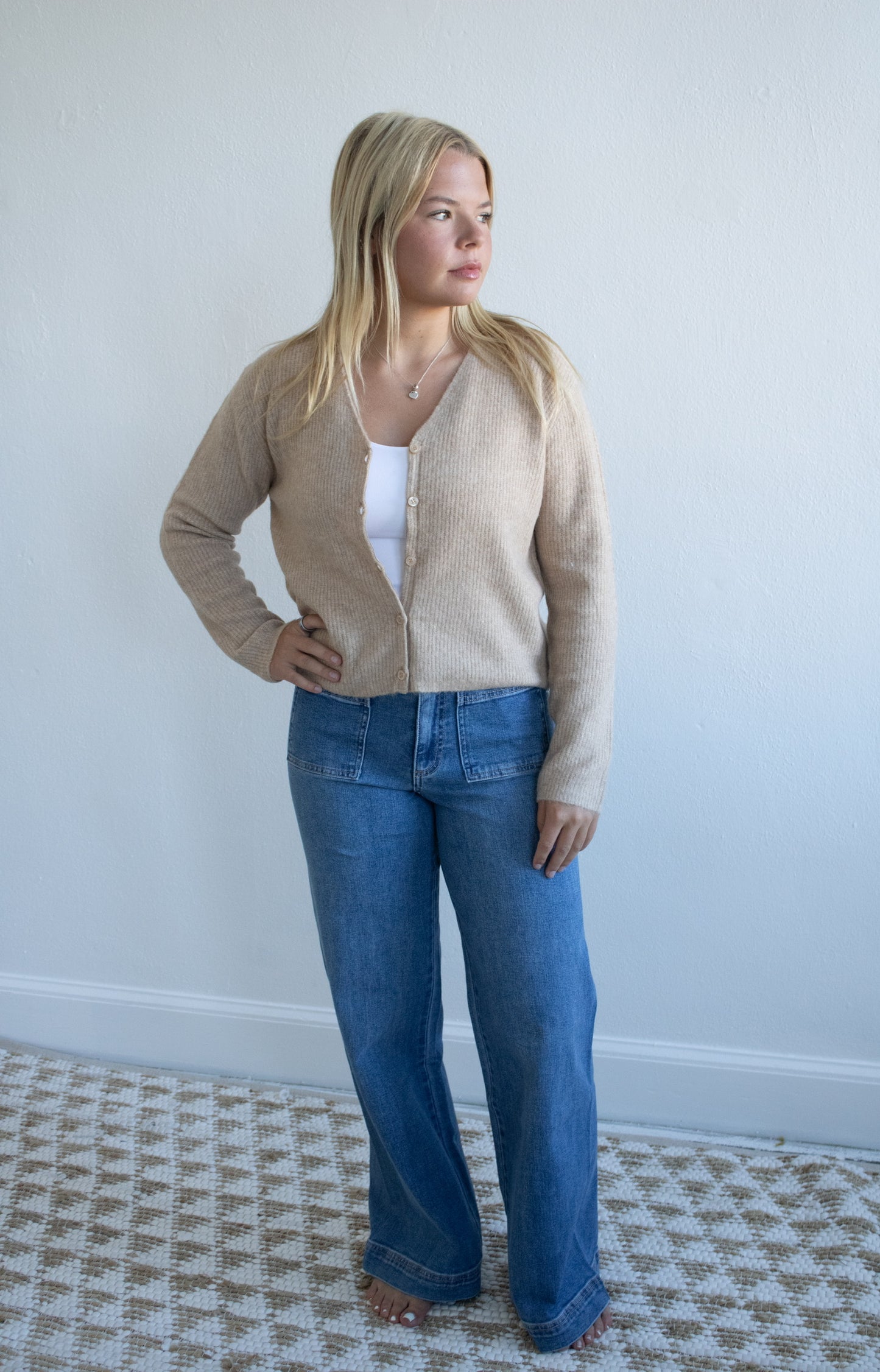 Emile Cardigan - Biscuit