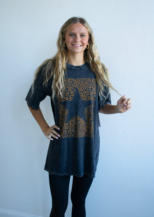 Star Leopard Graphic Oversized Tee