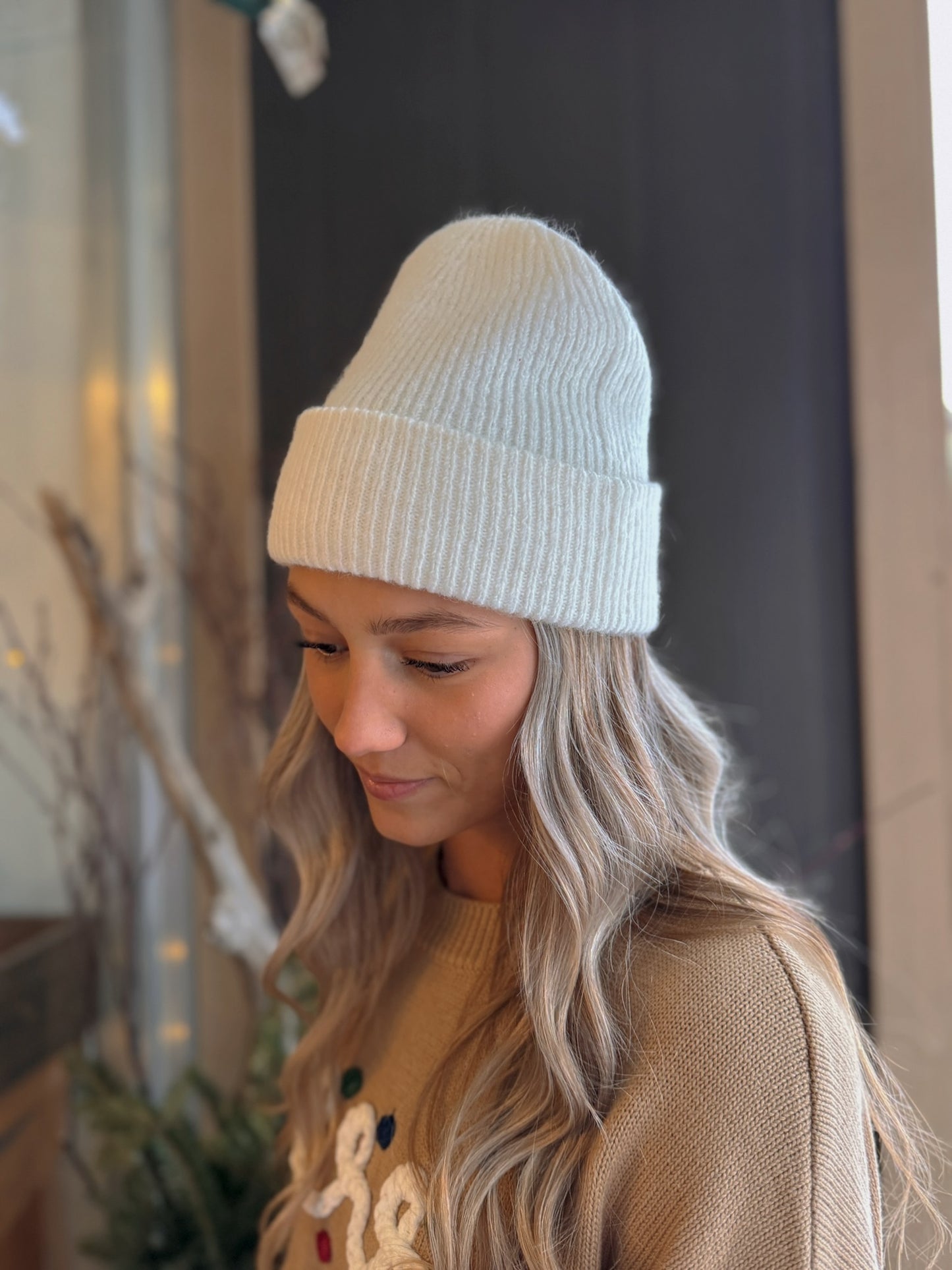 Glacier Beanie - Warm White