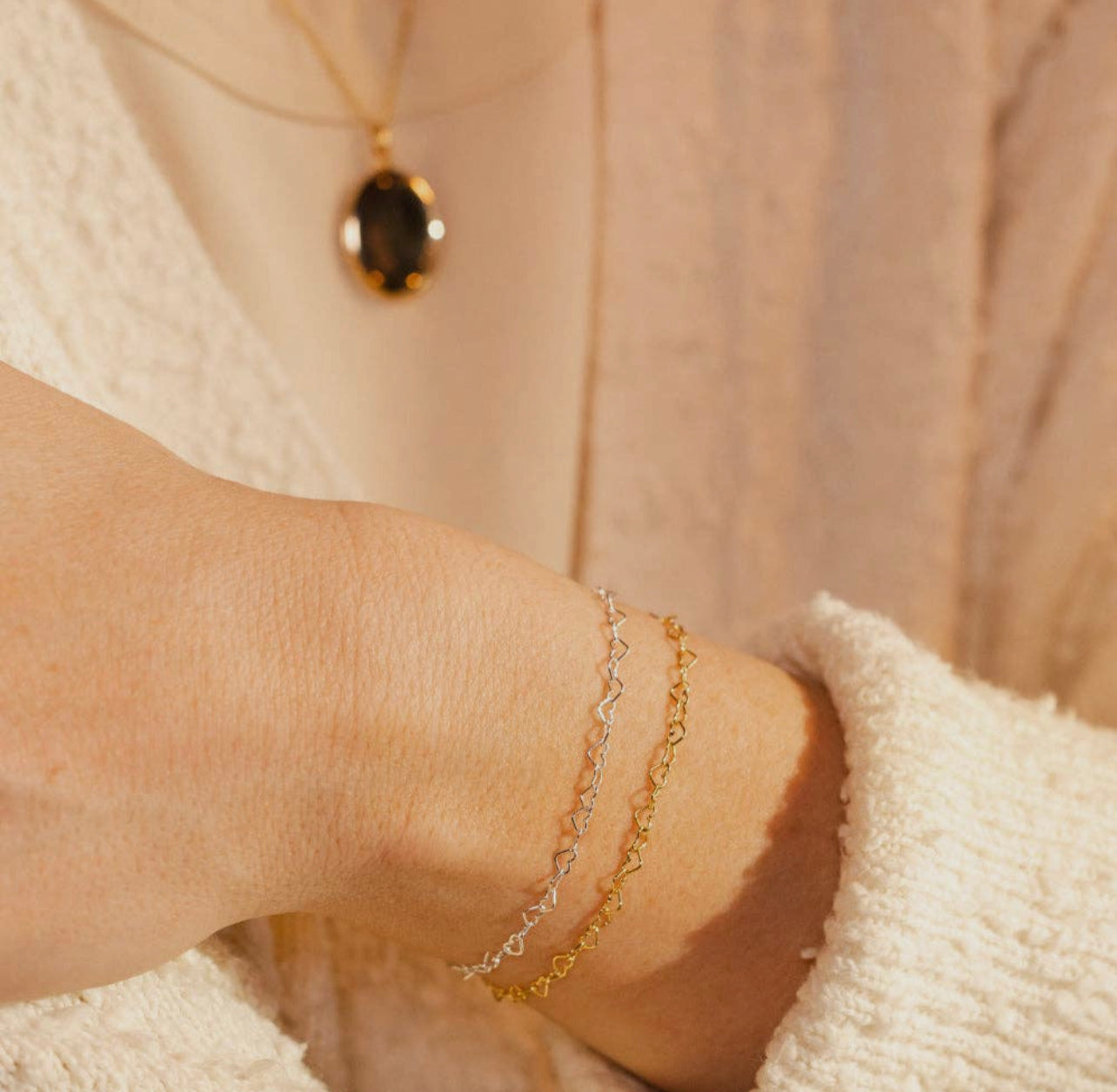 Heart Chain Bracelet - Gold Filled