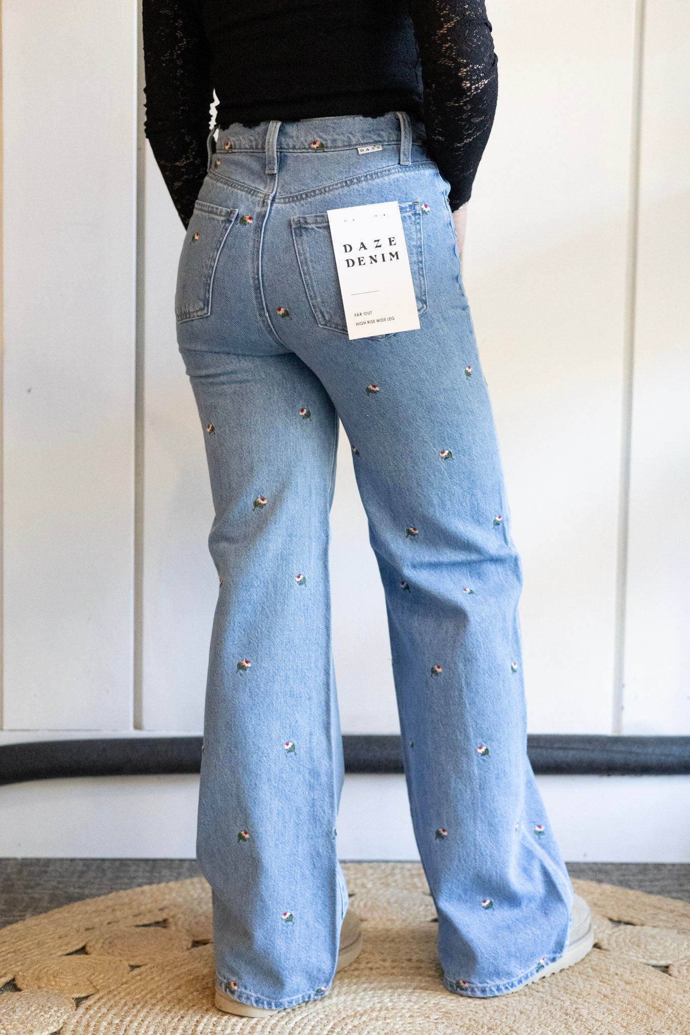 Far Out HR Wide Leg - Fated