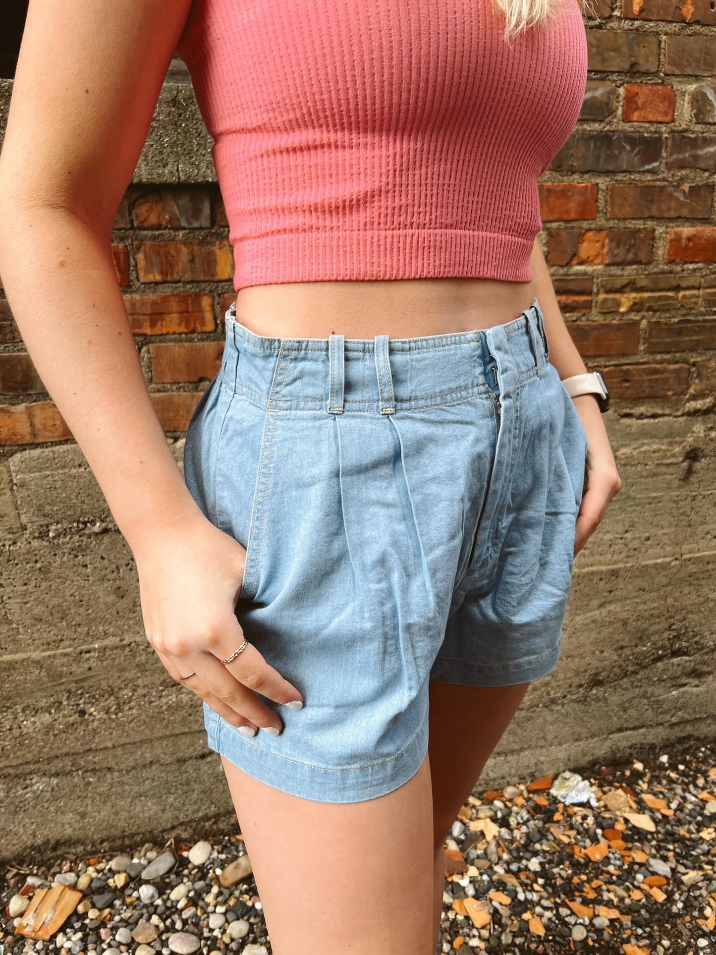 Farah Chambray Short