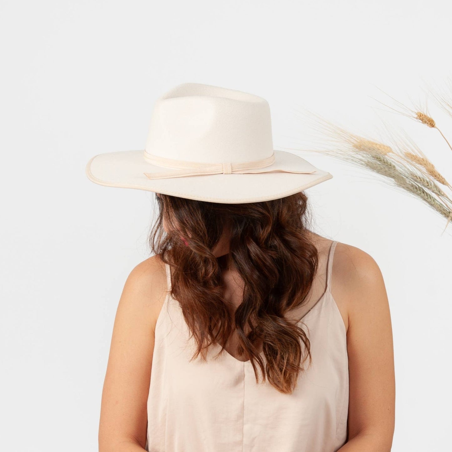 Dylan Vegan Felt Rancher with Wavy Brim - Ivory