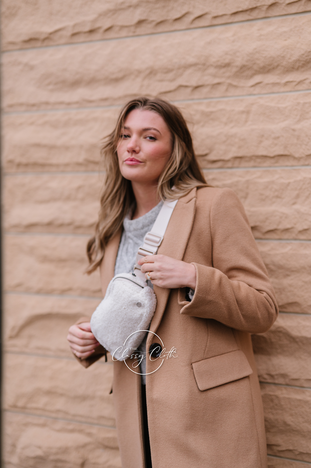 Fleece Lula Shoulder Sling Belt Bag - Cream