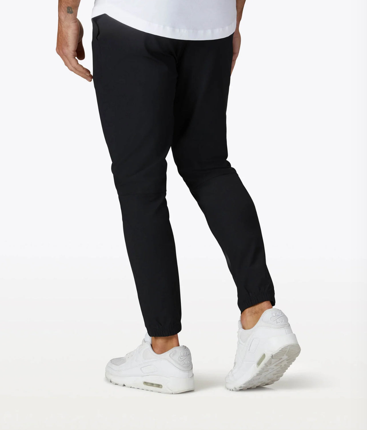 AO Jogger - Black