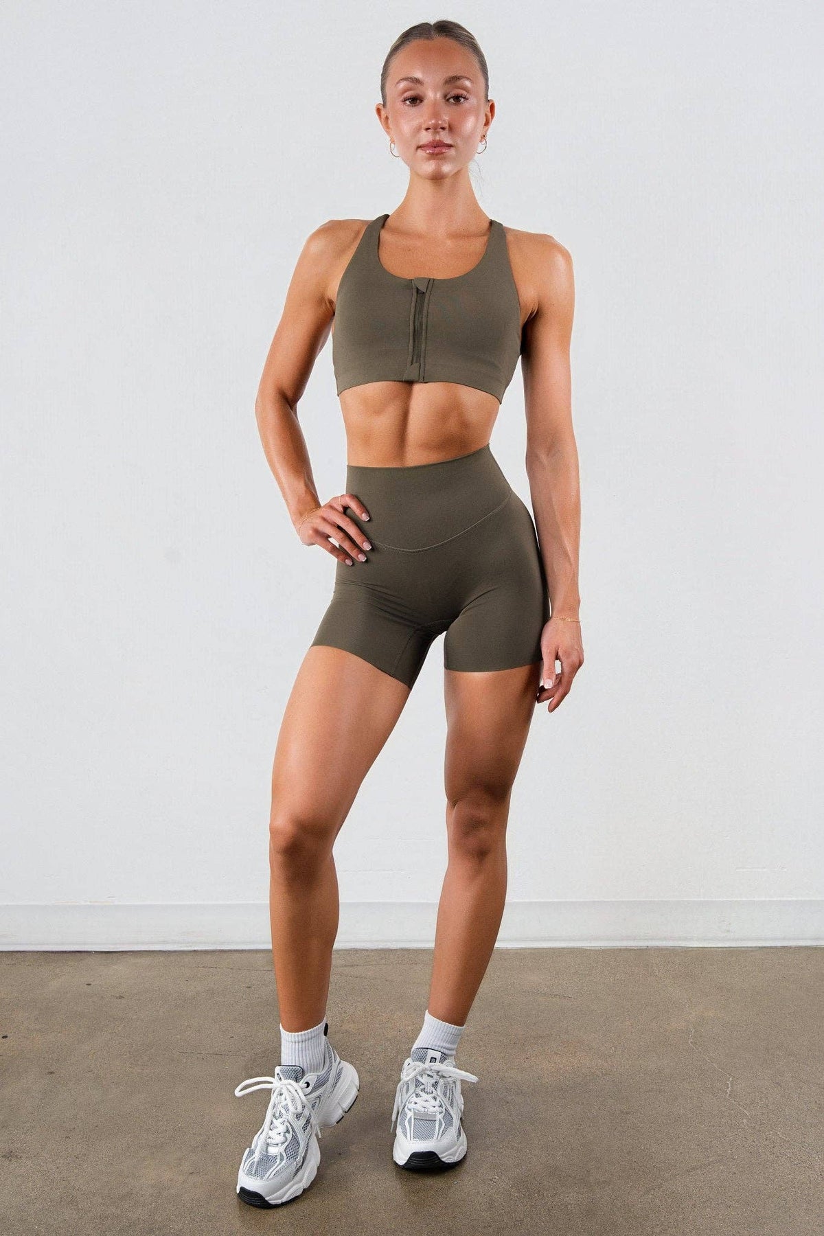 Vitality Pulse® Volley Short - Coffee