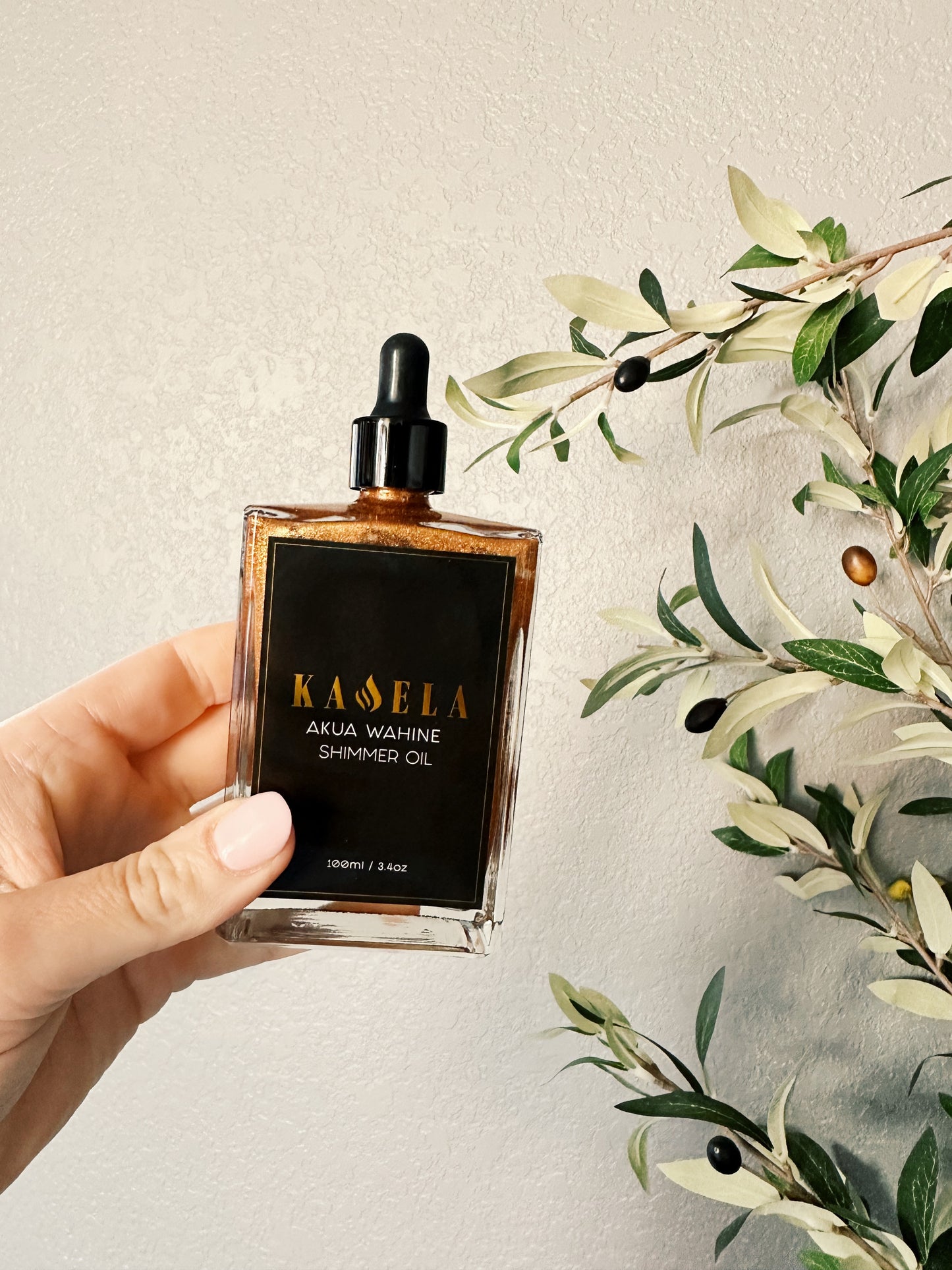 Akua Wahine Shimmer Oil