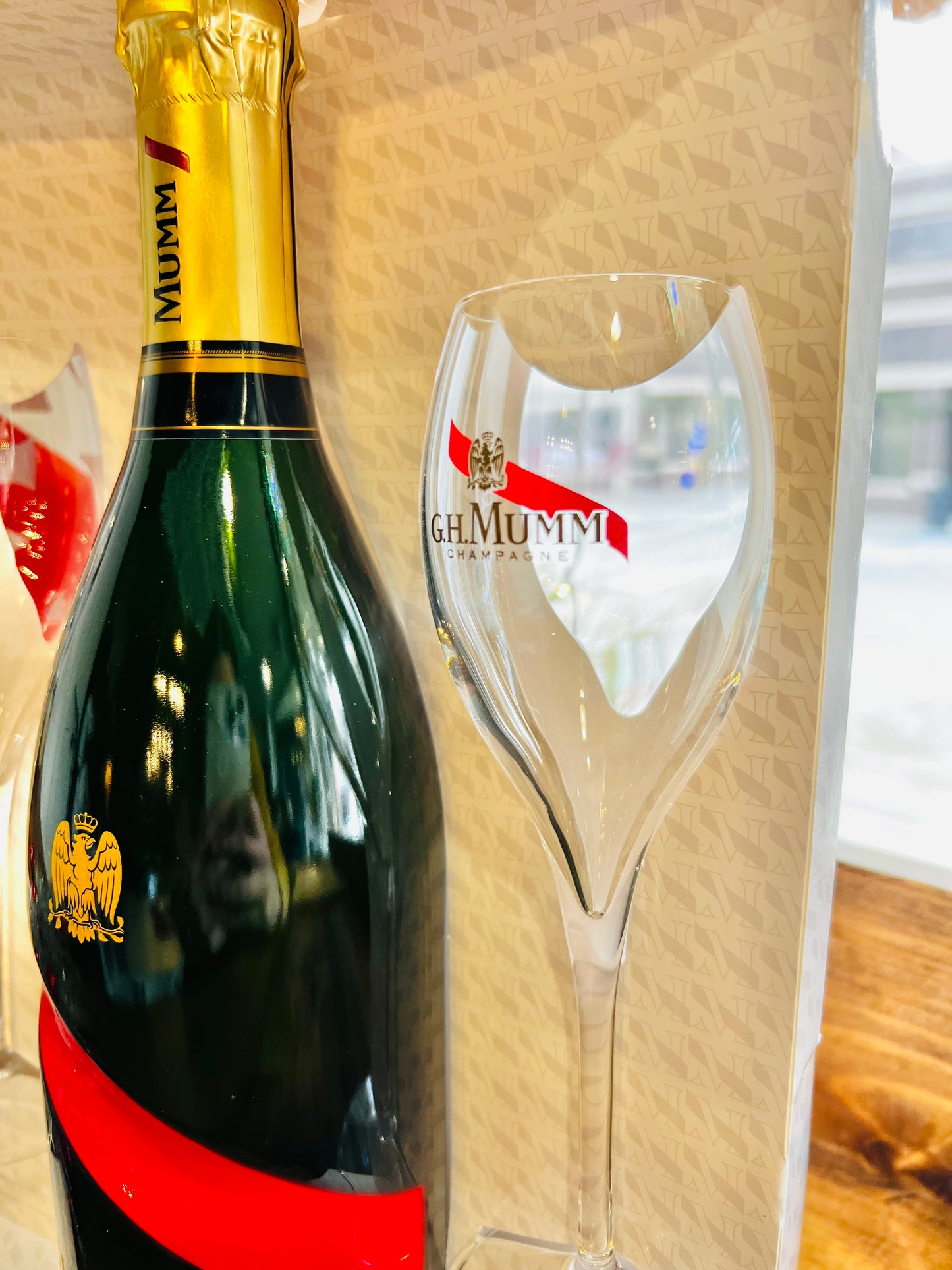 Mumm Champagne Gift Set