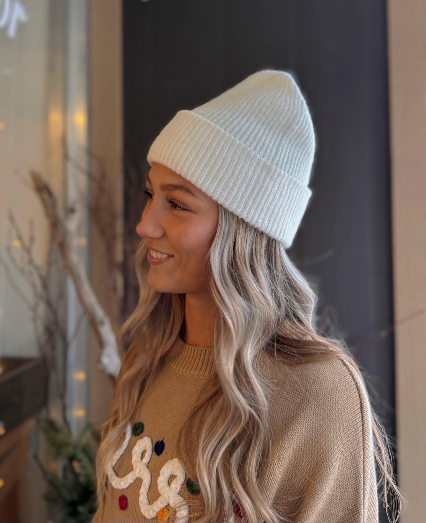 Glacier Beanie - Warm White