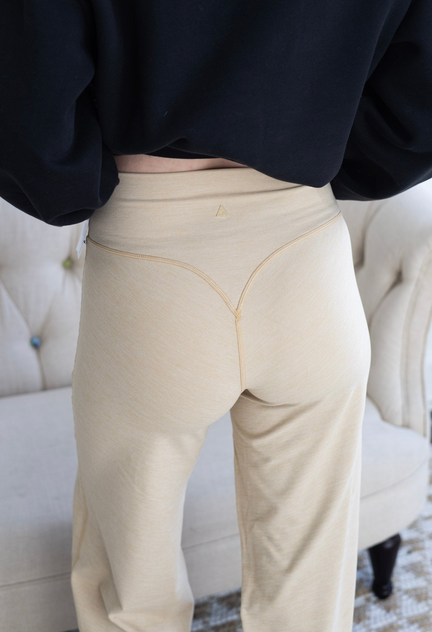 Vitality Daydream Relaxed Trouser - Caramel Macchiato