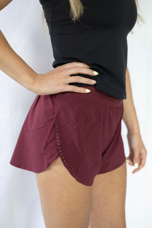 Fast and Free HR Split Short 3" - Burgundy Bay