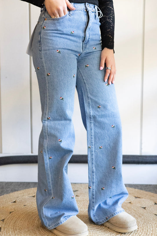 Far Out HR Wide Leg - Fated