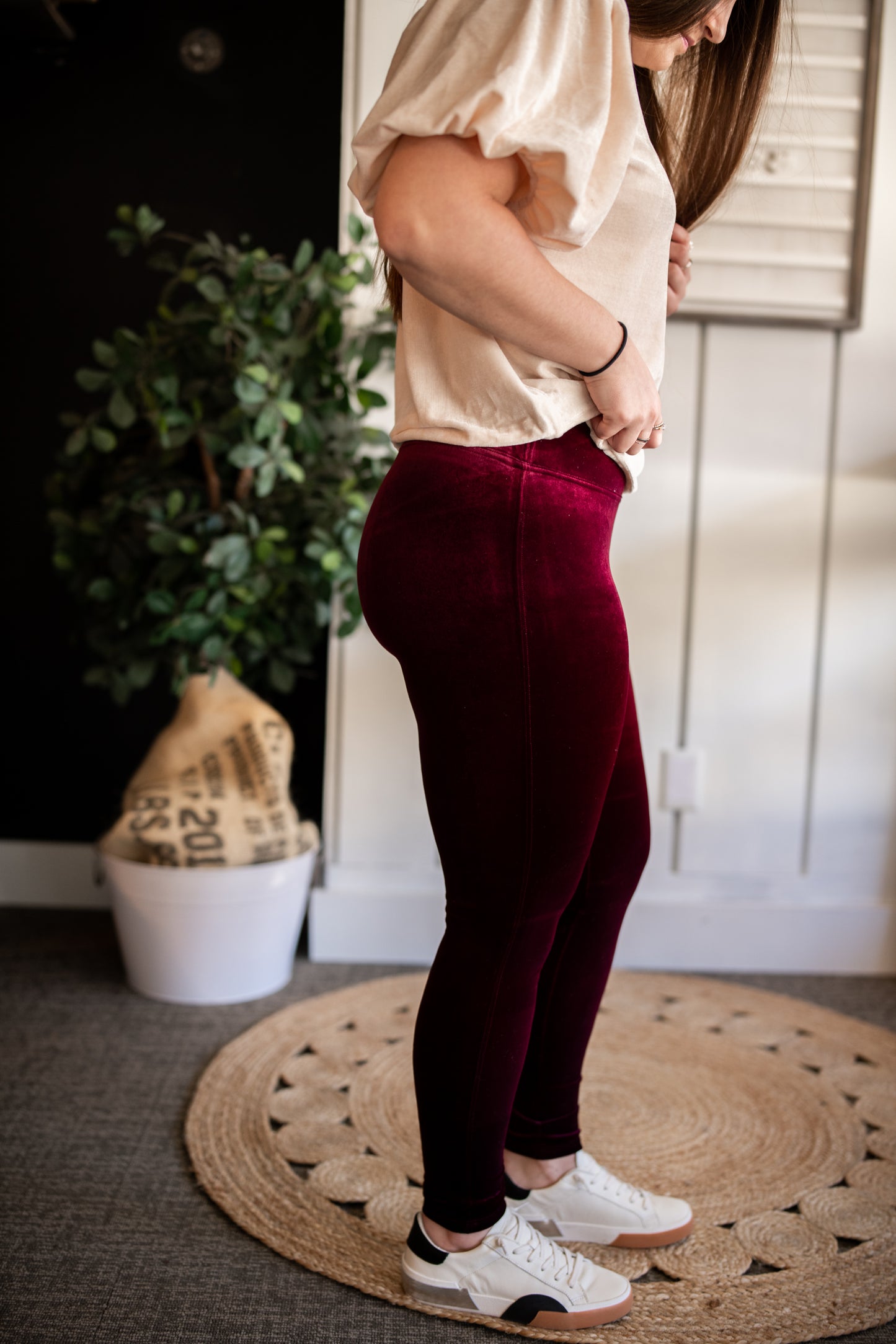 Embrace Leggings Maroon – Lexna