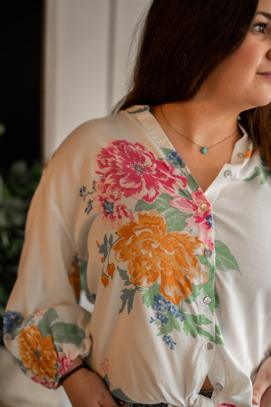 Clarisa Floral Top - Sand Dollar