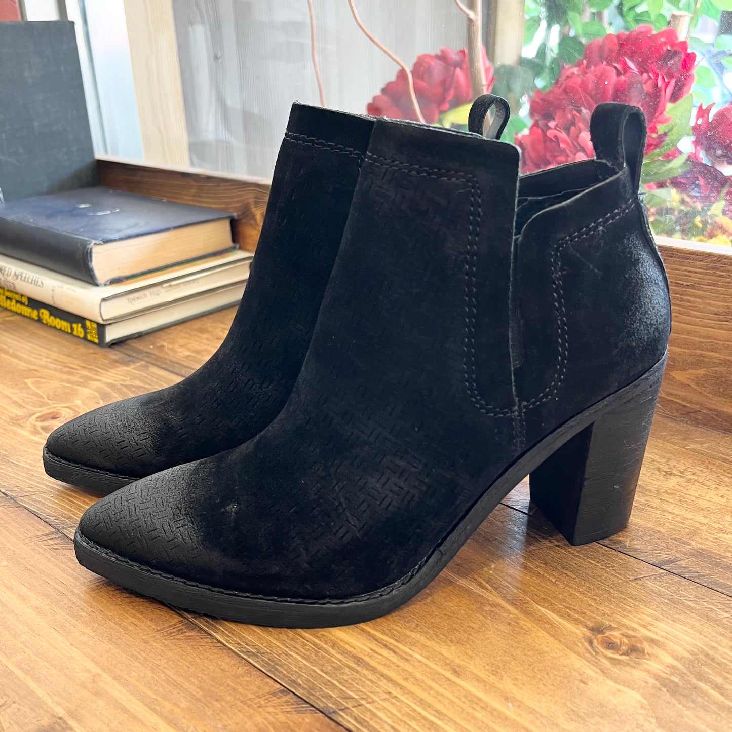 Sirano Bootie - Onyx Suede