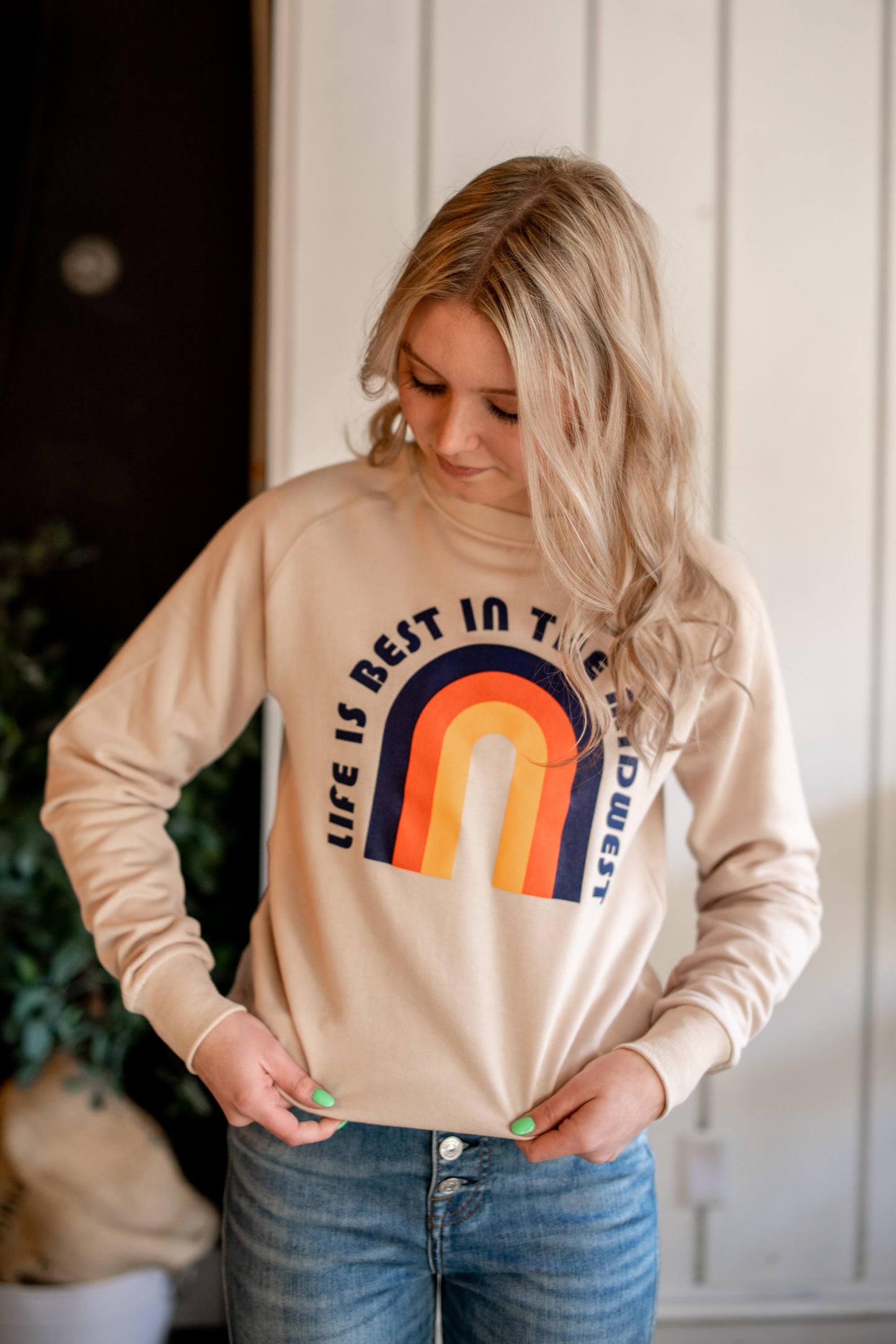 Life is Best Rainbow Crew - Sand